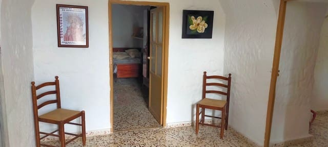 Casa Cueva de 4 habitaciones en Benamaurel en venta con garaje - 105.000 € (Ref: 9981675)