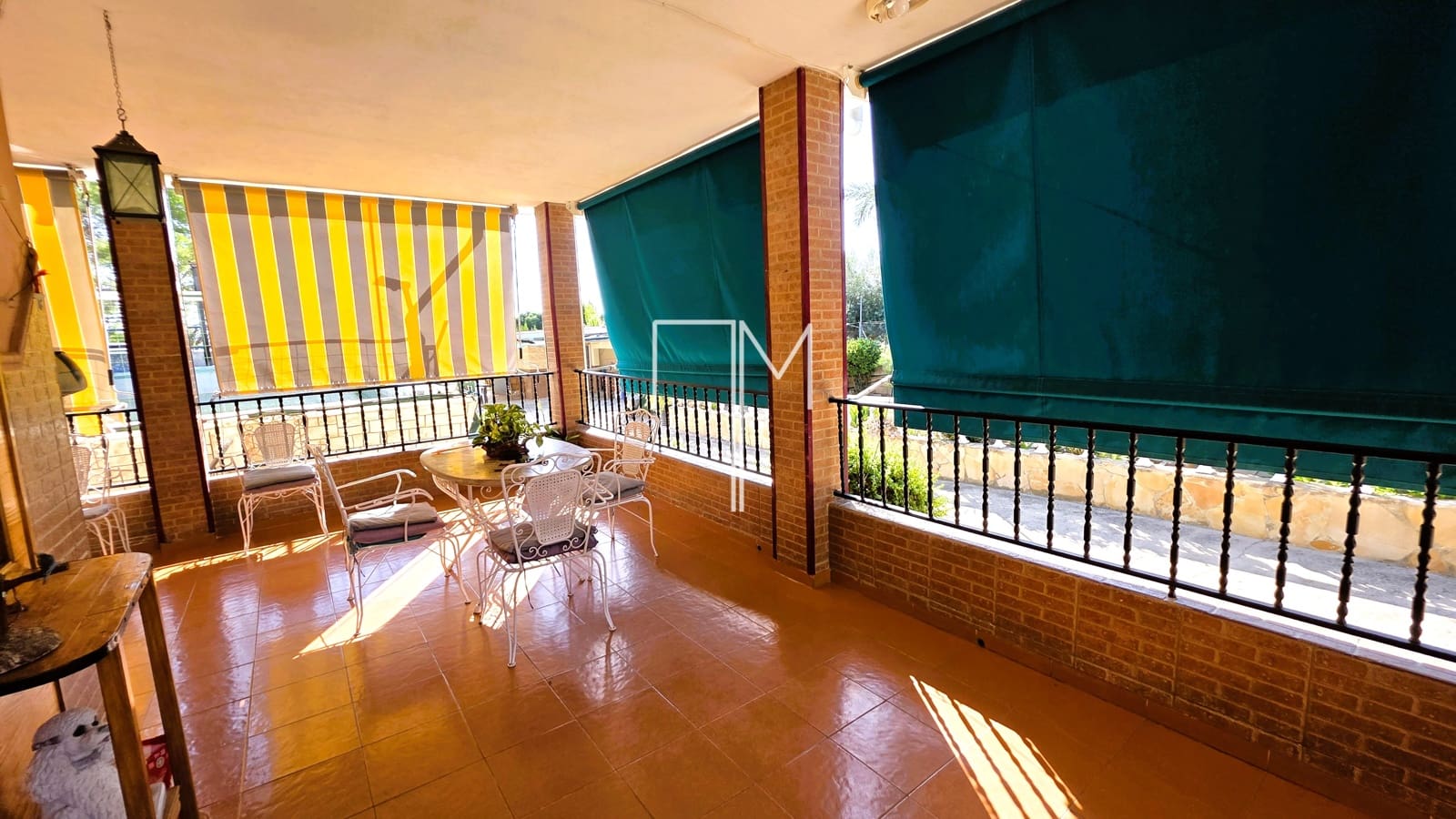 Chalet de 3 habitaciones en Alberic en venta con piscina garaje - 225.000 € (Ref: 10051892)