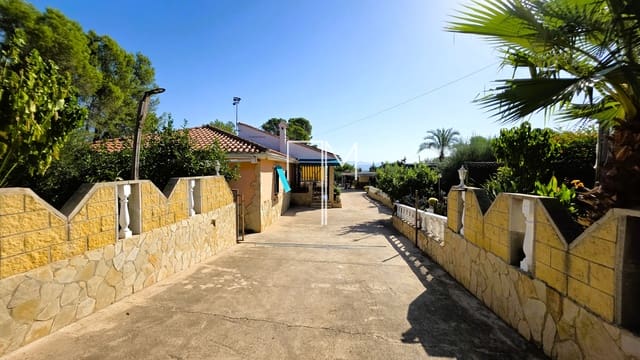 Chalet de 3 habitaciones en Alberic en venta con piscina garaje - 225.000 € (Ref: 10051892)