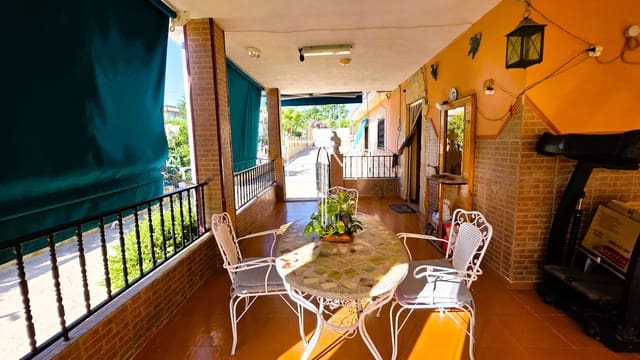 Chalet de 3 habitaciones en Alberic en venta con piscina garaje - 225.000 € (Ref: 10051892)