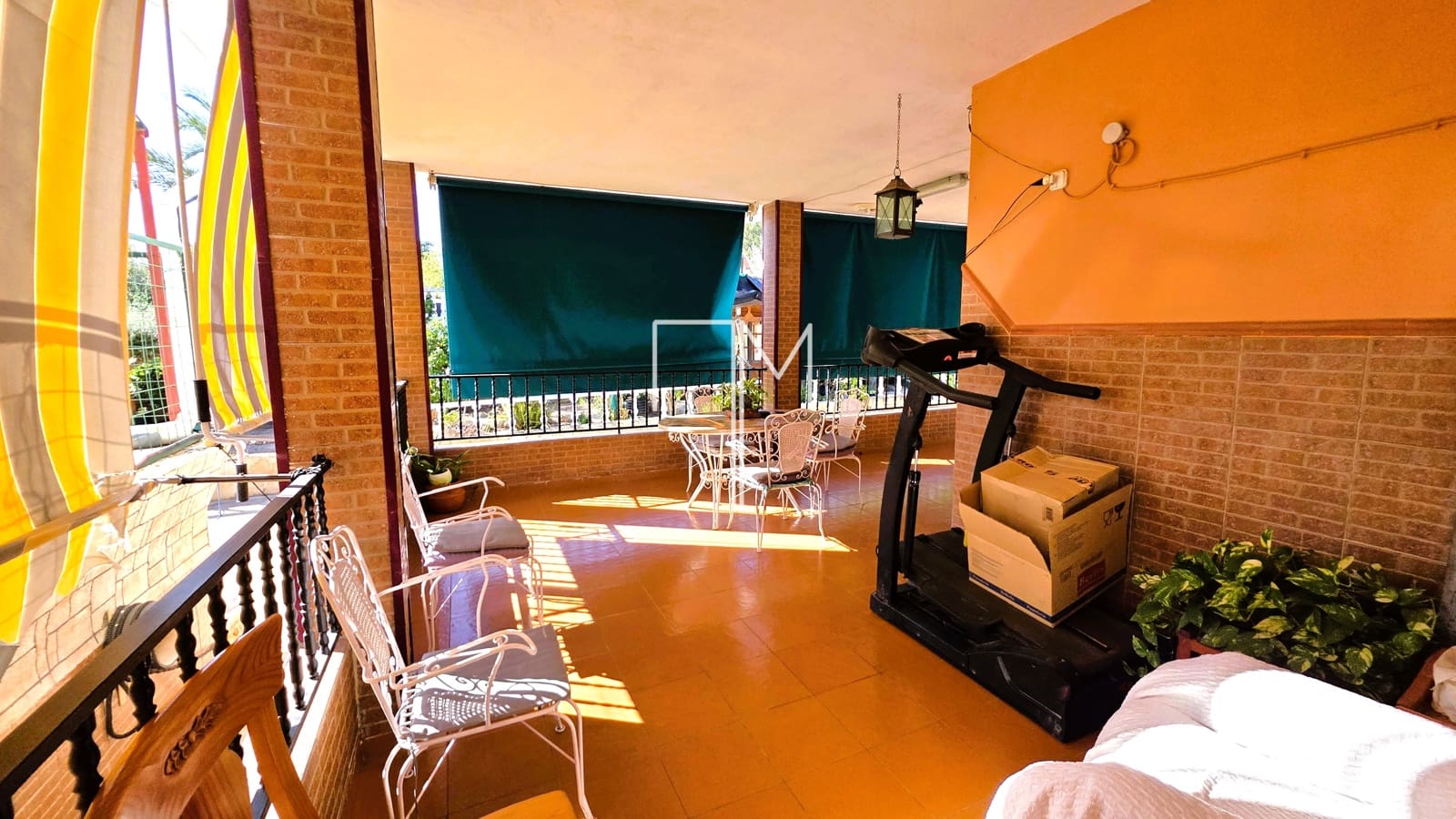 Chalet de 3 habitaciones en Alberic en venta con piscina garaje - 225.000 € (Ref: 10051892)