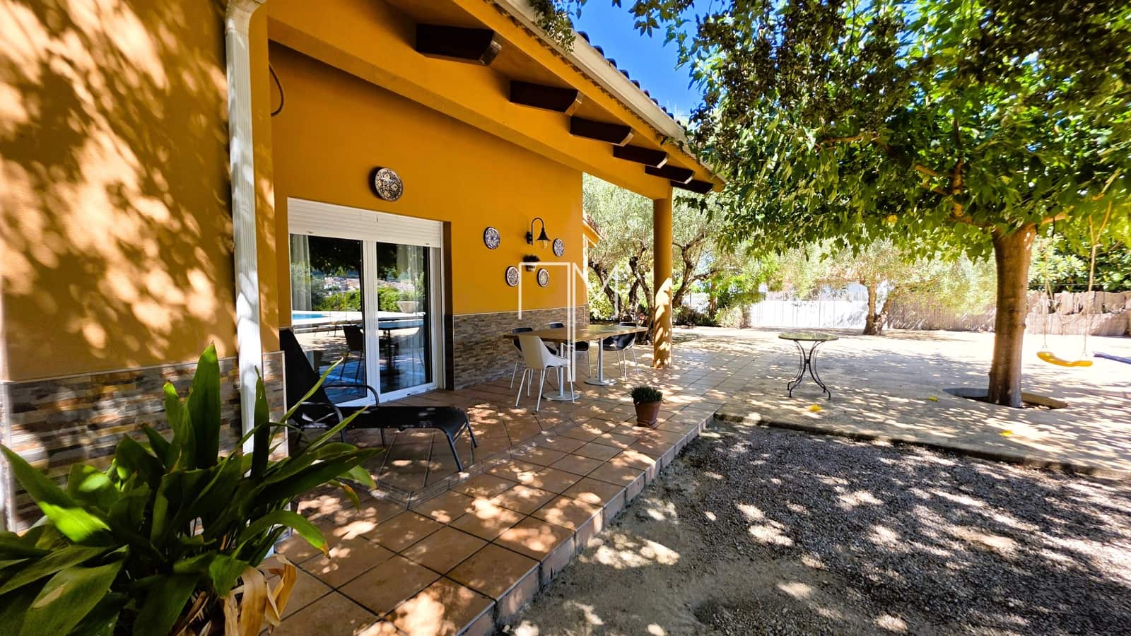 7 chambre Finca/Maison de Campagne à vendre à Enguera avec piscine garage - 950 000 € (Ref: 10086915)
