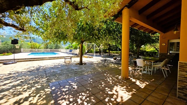 7 chambre Finca/Maison de Campagne à vendre à Enguera avec piscine garage - 950 000 € (Ref: 10086915)