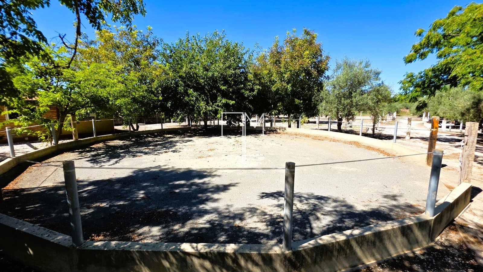7 chambre Finca/Maison de Campagne à vendre à Enguera avec piscine garage - 950 000 € (Ref: 10086915)
