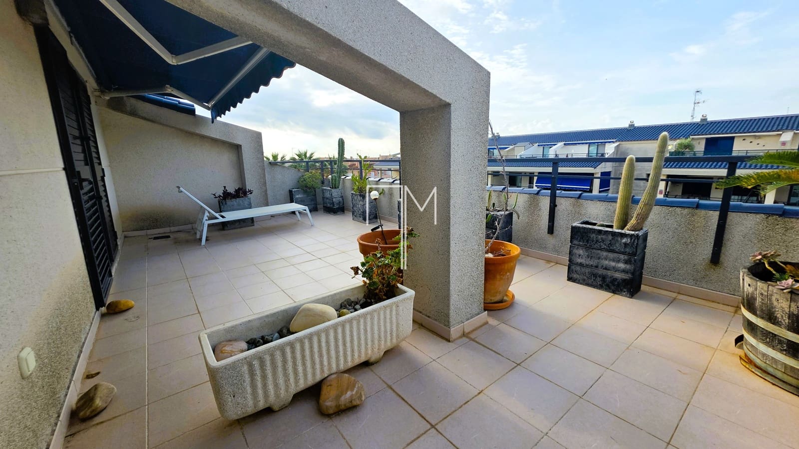 2 camera da letto Appartamento sulla Spiaggia in vendita in Pucol con piscina garage - 400.000 € (Rif: 10130130)