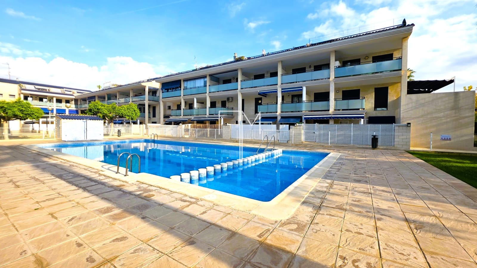 2 camera da letto Appartamento sulla Spiaggia in vendita in Pucol con piscina garage - 400.000 € (Rif: 10130130)