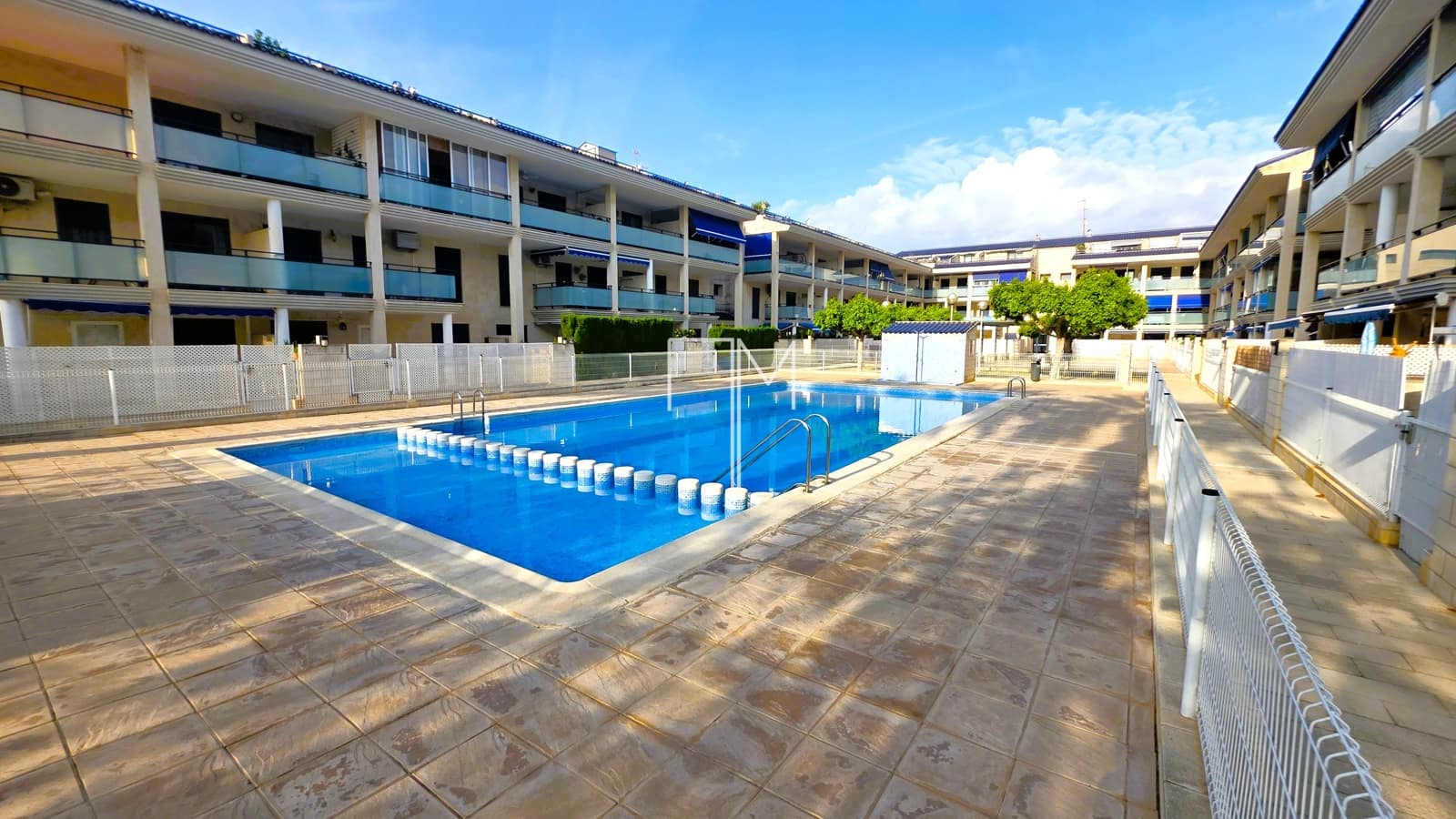 2 camera da letto Appartamento sulla Spiaggia in vendita in Pucol con piscina garage - 400.000 € (Rif: 10130130)
