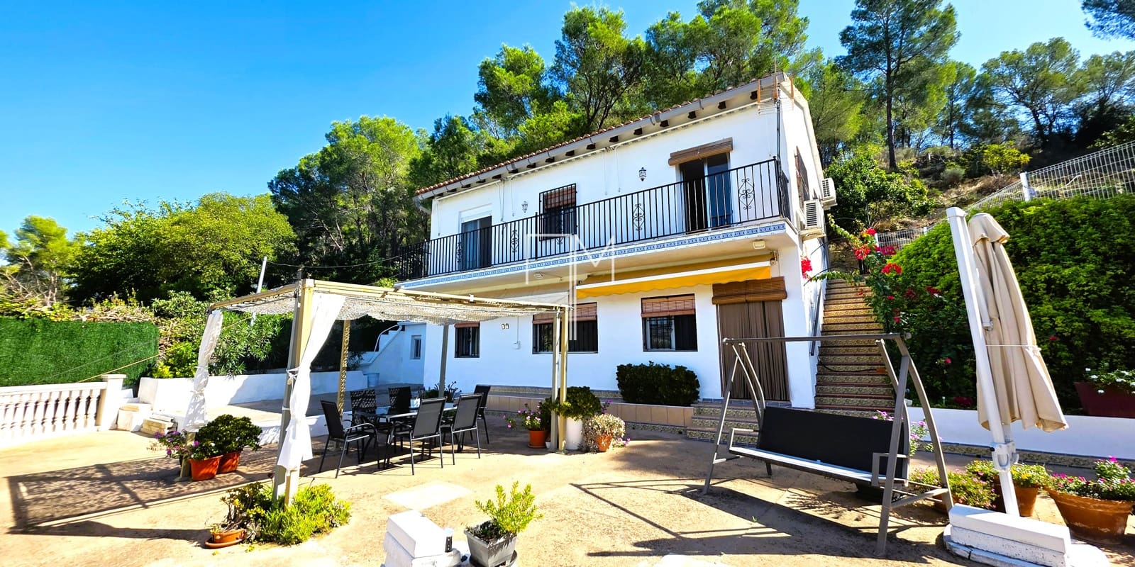 Chalet de 4 habitaciones en Xàtiva en venta con piscina garaje - 270.000 € (Ref: 10144756)