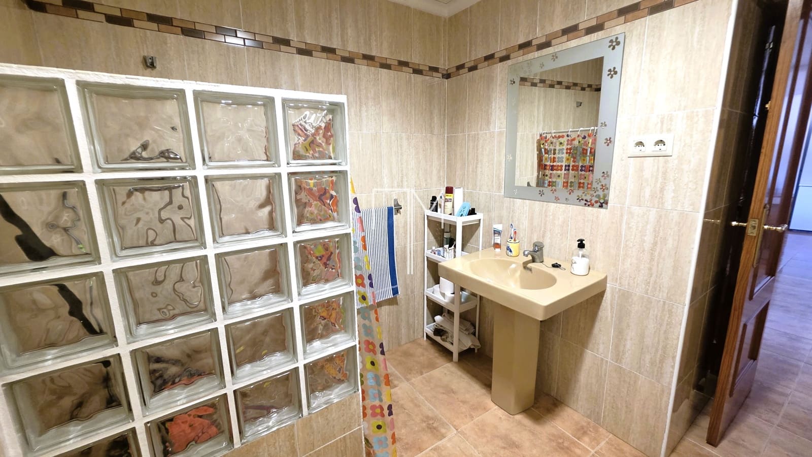 Chalet de 4 habitaciones en Xàtiva en venta con piscina garaje - 270.000 € (Ref: 10144756)