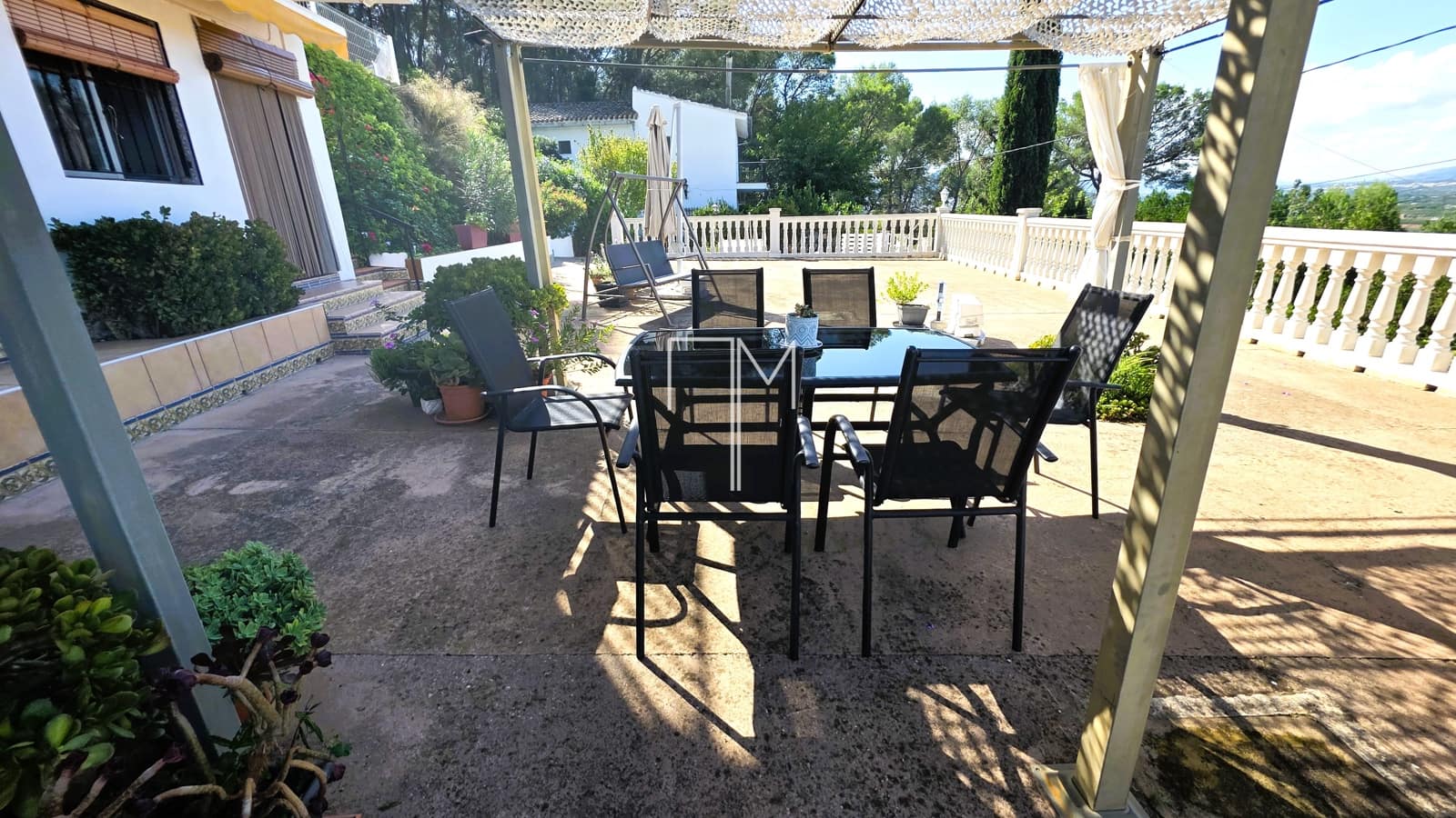 Chalet de 4 habitaciones en Xàtiva en venta con piscina garaje - 270.000 € (Ref: 10144756)