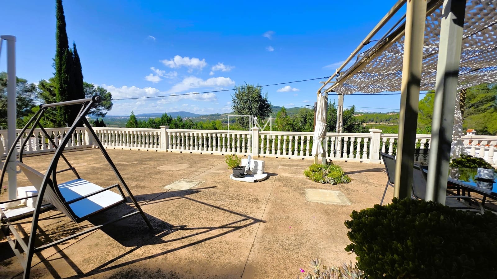 Chalet de 4 habitaciones en Xàtiva en venta con piscina garaje - 270.000 € (Ref: 10144756)
