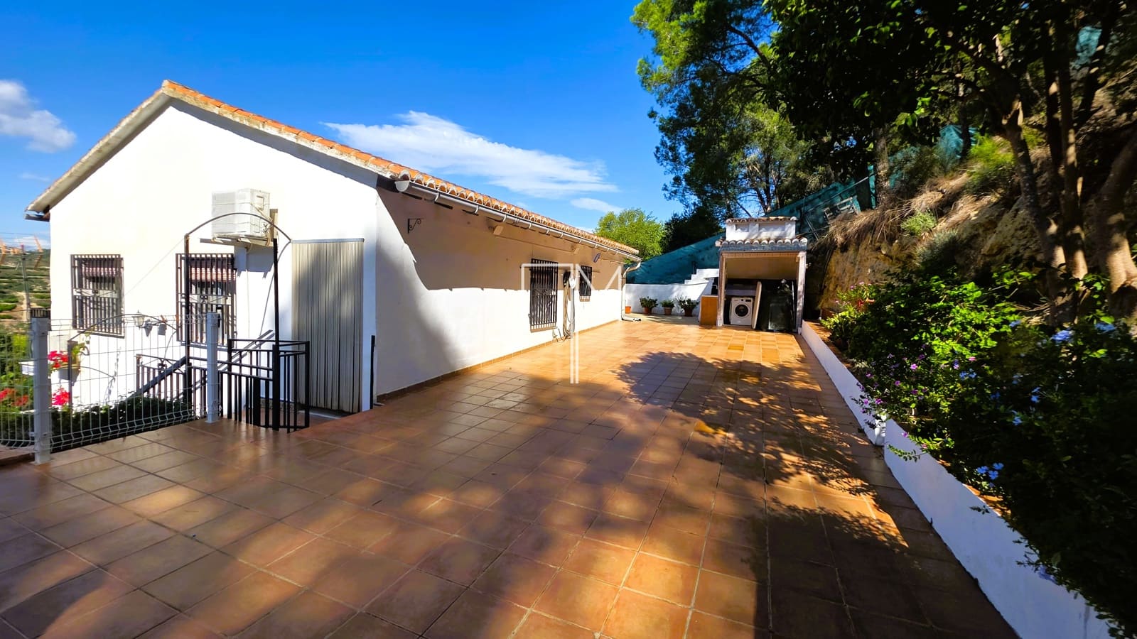 Chalet de 4 habitaciones en Xàtiva en venta con piscina garaje - 270.000 € (Ref: 10144756)