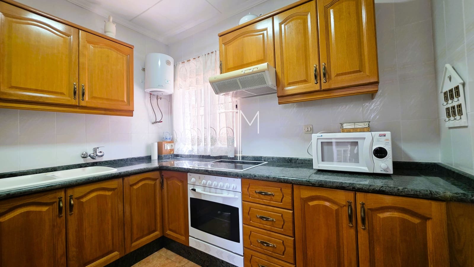 Chalet de 4 habitaciones en Xàtiva en venta con piscina garaje - 270.000 € (Ref: 10144756)
