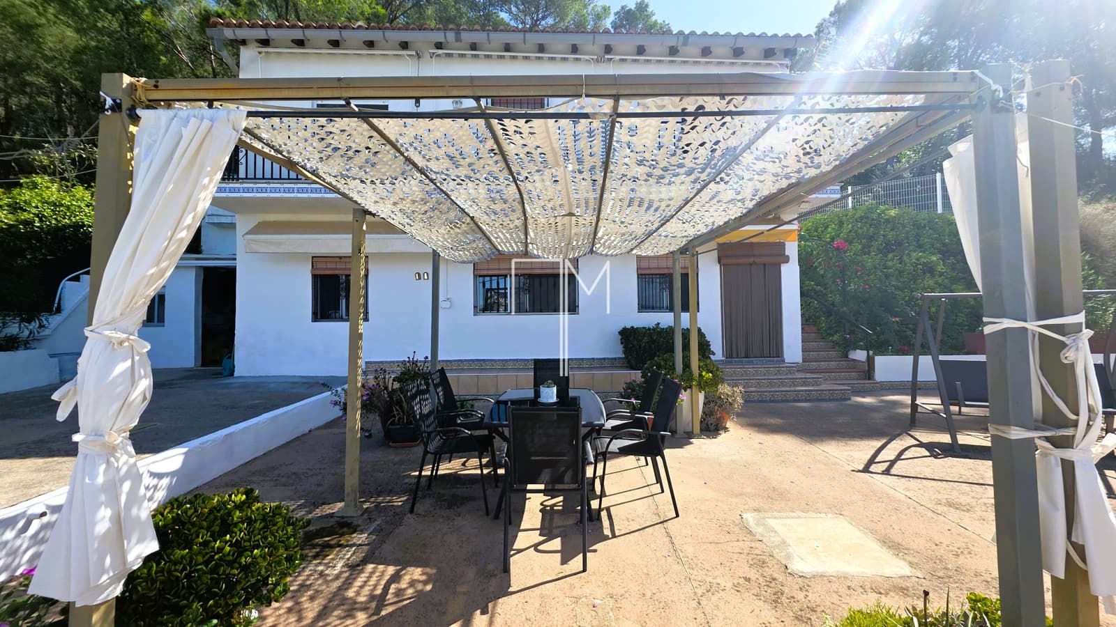 Chalet de 4 habitaciones en Xàtiva en venta con piscina garaje - 270.000 € (Ref: 10144756)