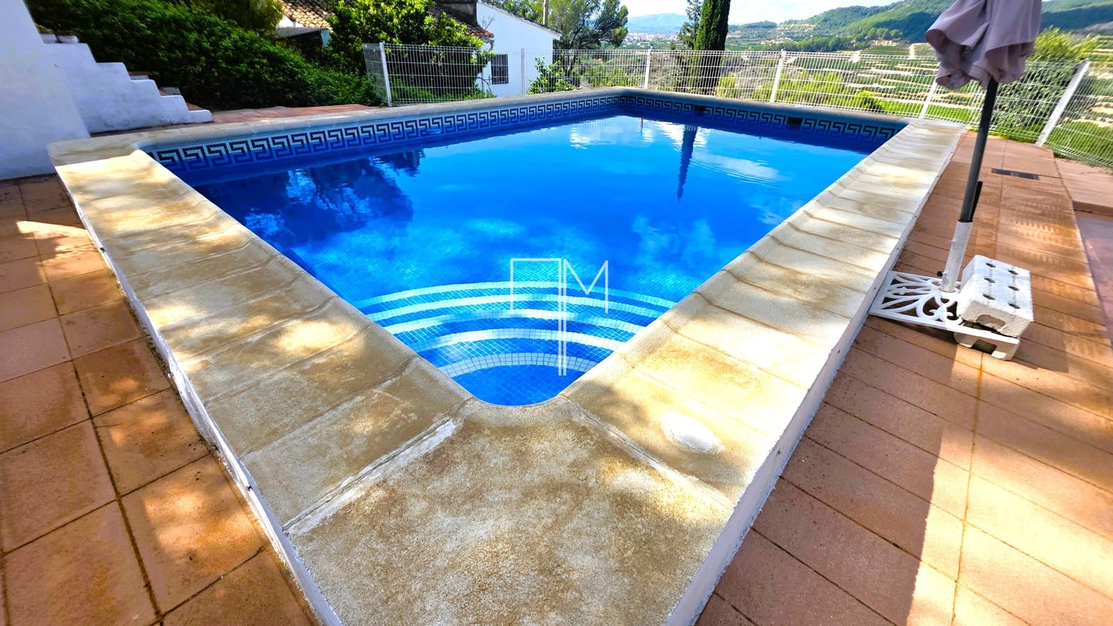Chalet de 4 habitaciones en Xàtiva en venta con piscina garaje - 270.000 € (Ref: 10144756)
