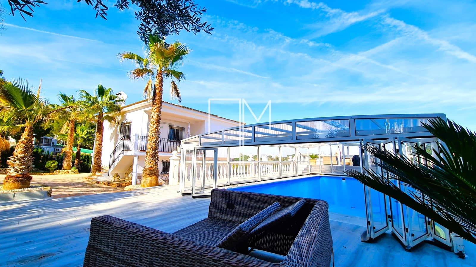 4 slaapkamer Villa te koop in Alberic met zwembad garage - € 370.000 (Ref: 10171849)
