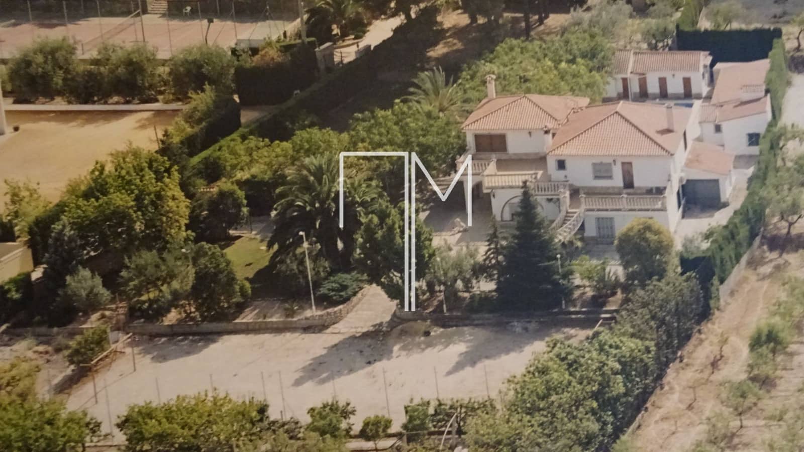 3 soveværelse Villa til salg i Ontinyent med swimmingpool garage - € 1.455.000 (Ref: 6456212)