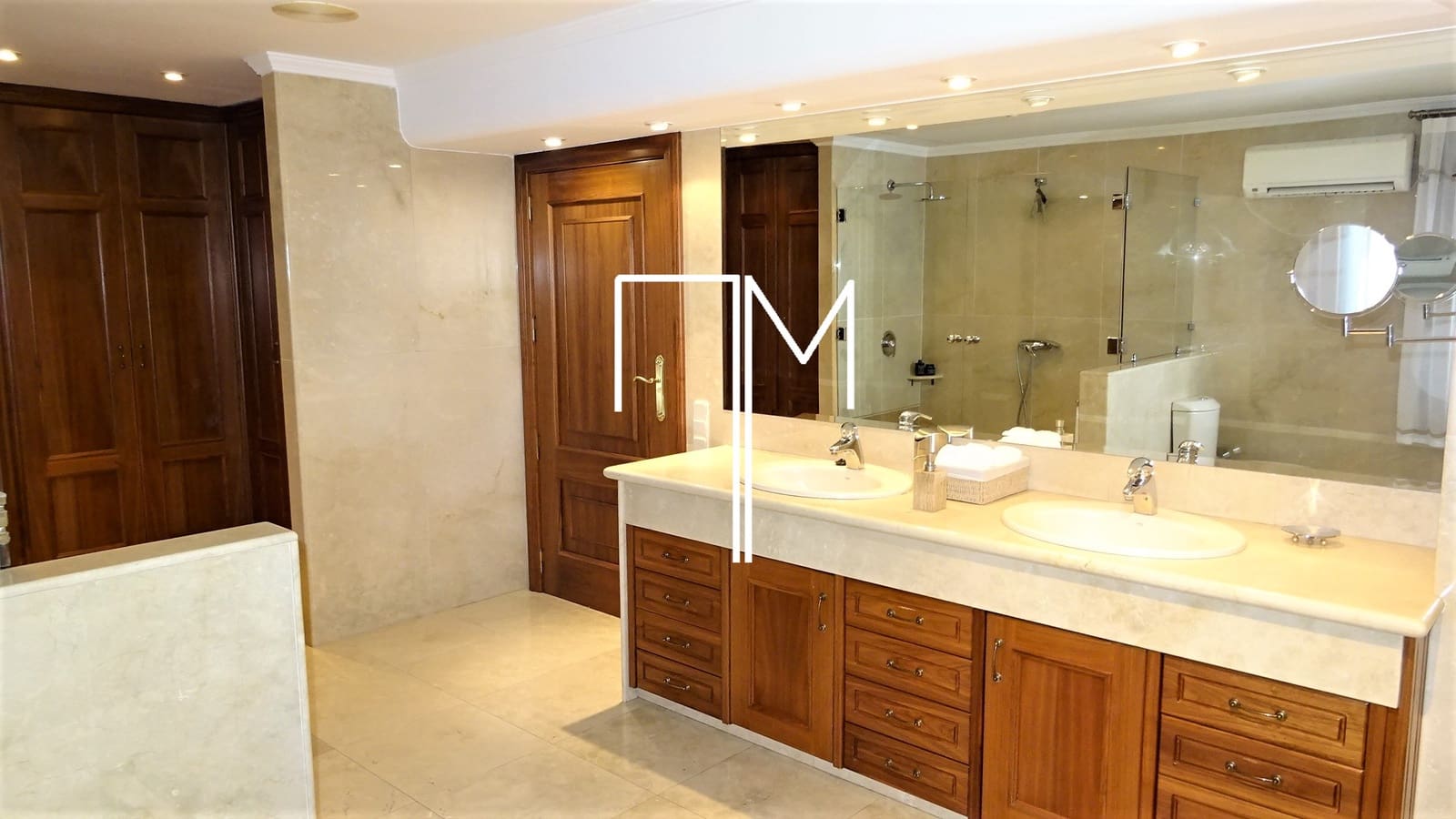 3 soveværelse Villa til salg i Ontinyent med swimmingpool garage - € 1.455.000 (Ref: 6456212)