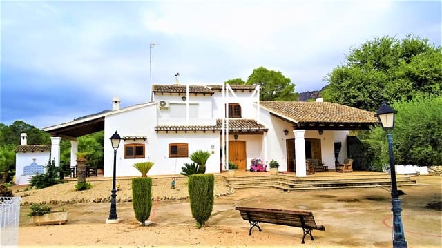 6 bedroom Villa for sale in Xàtiva with pool garage - € 500,000 (Ref: 7332218)