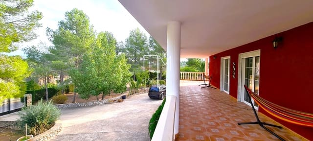 9 sovrum Villa till salu i Alberic med pool garage - 675 000 € (Ref: 8014878)