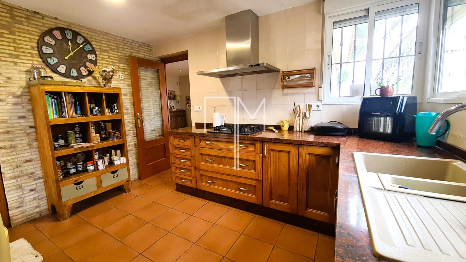 4 soveværelse Villa til salg i Alberic med swimmingpool garage - € 295.000 (Ref: 8255153)