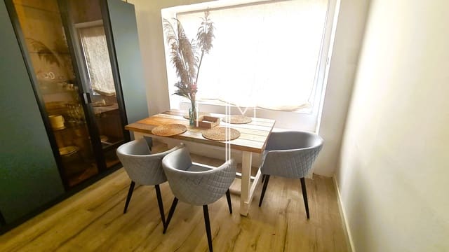 3 soveværelse Byhus til salg i Alberic - € 200.000 (Ref: 8396163)