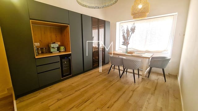 3 soveværelse Byhus til salg i Alberic - € 200.000 (Ref: 8396163)