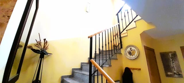 3 bedroom Semi-detached Villa for sale in Beneixida with pool garage - € 220,000 (Ref: 8425666)