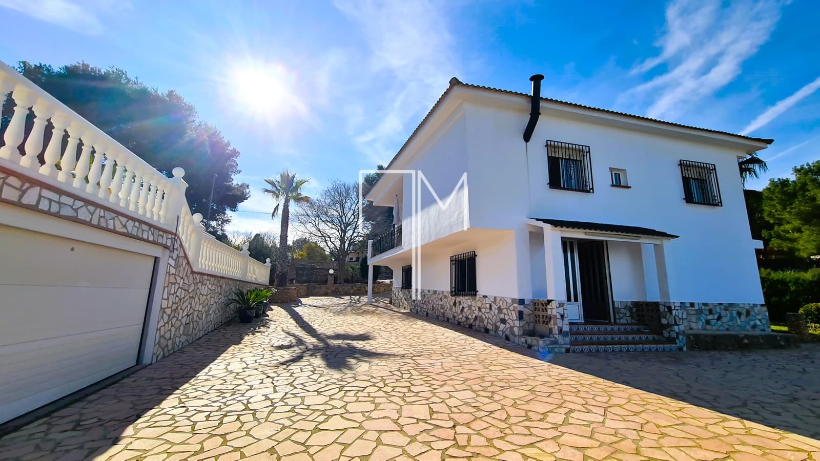 4 soveværelse Villa til salg i Alberic med swimmingpool garage - € 355.000 (Ref: 8449673)