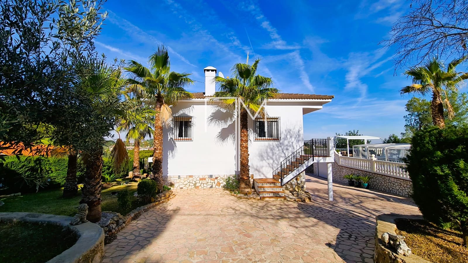 4 soveværelse Villa til salg i Alberic med swimmingpool garage - € 355.000 (Ref: 8449673)