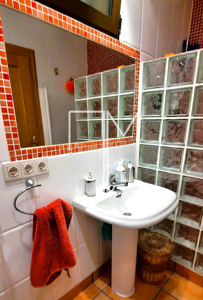 3 sovrum Villa till salu i Alberic med pool garage - 390 000 € (Ref: 8581169)