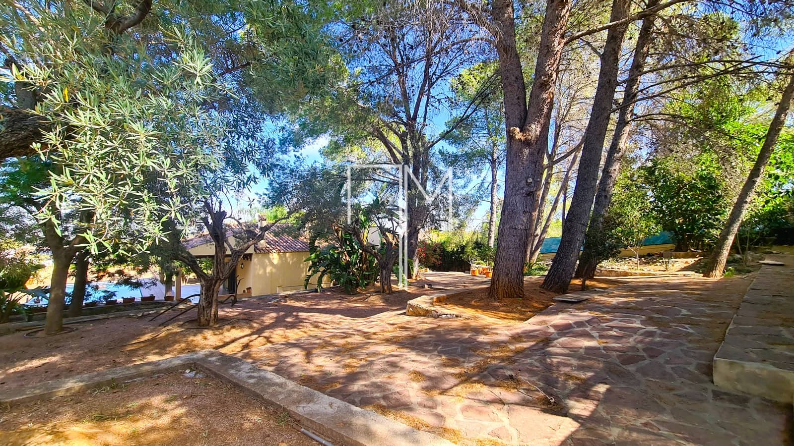 3 sovrum Villa till salu i Alberic med pool garage - 390 000 € (Ref: 8581169)