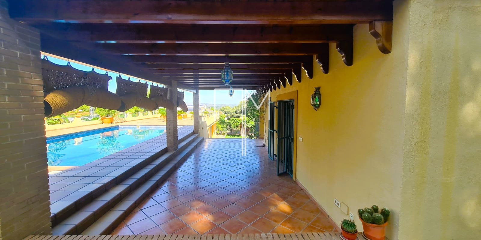 3 sovrum Villa till salu i Alberic med pool garage - 390 000 € (Ref: 8581169)