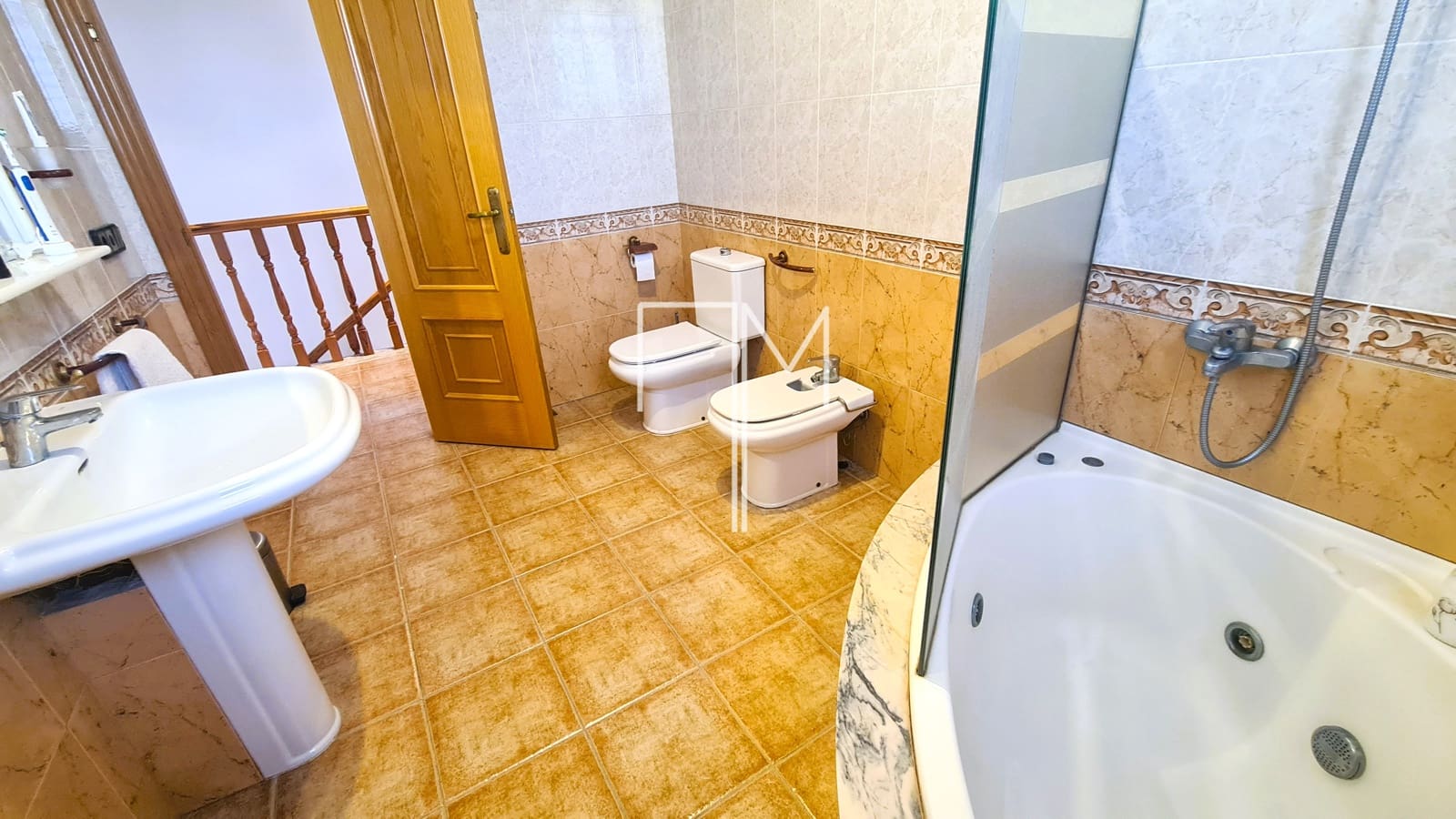 3 soverom Villa til salgs i Alberic med svømmebasseng garasje - € 349 000 (Ref: 8736997)