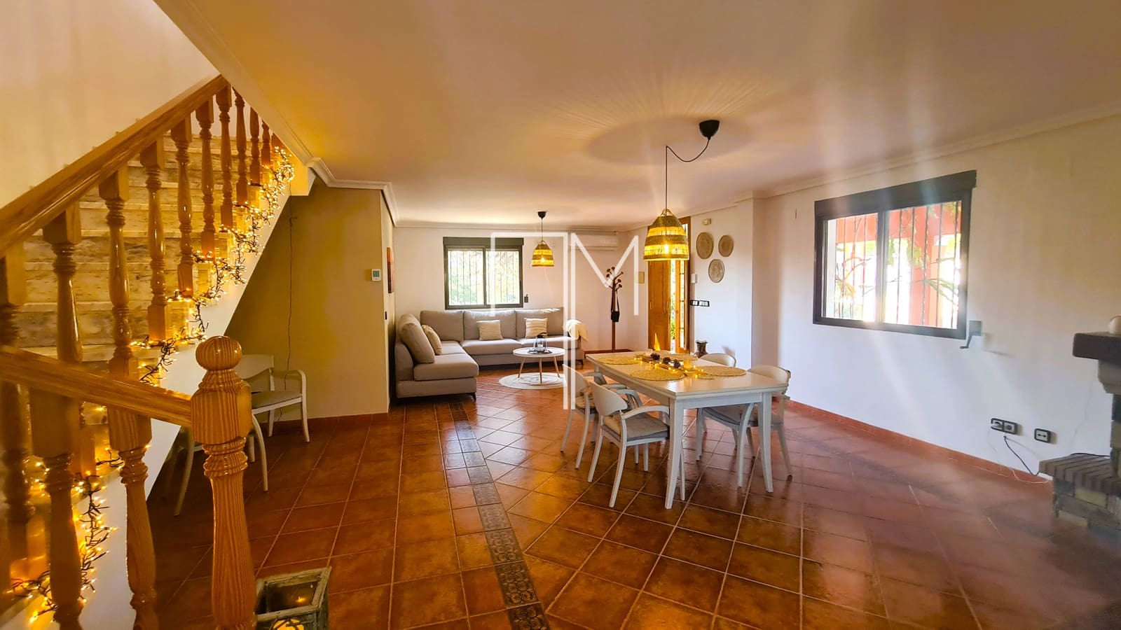 3 soverom Villa til salgs i Alberic med svømmebasseng garasje - € 349 000 (Ref: 8736997)