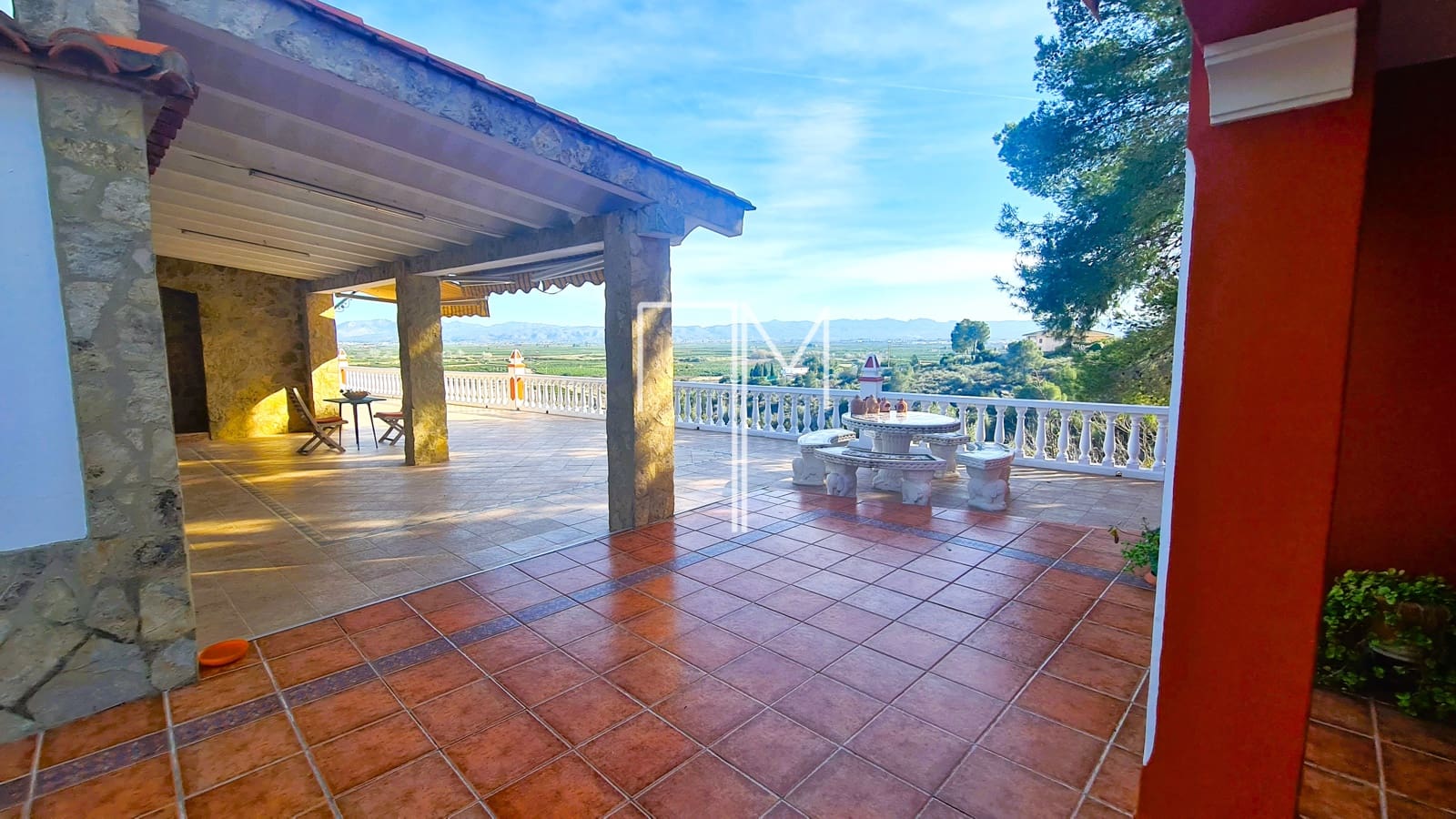 3 soverom Villa til salgs i Alberic med svømmebasseng garasje - € 349 000 (Ref: 8736997)