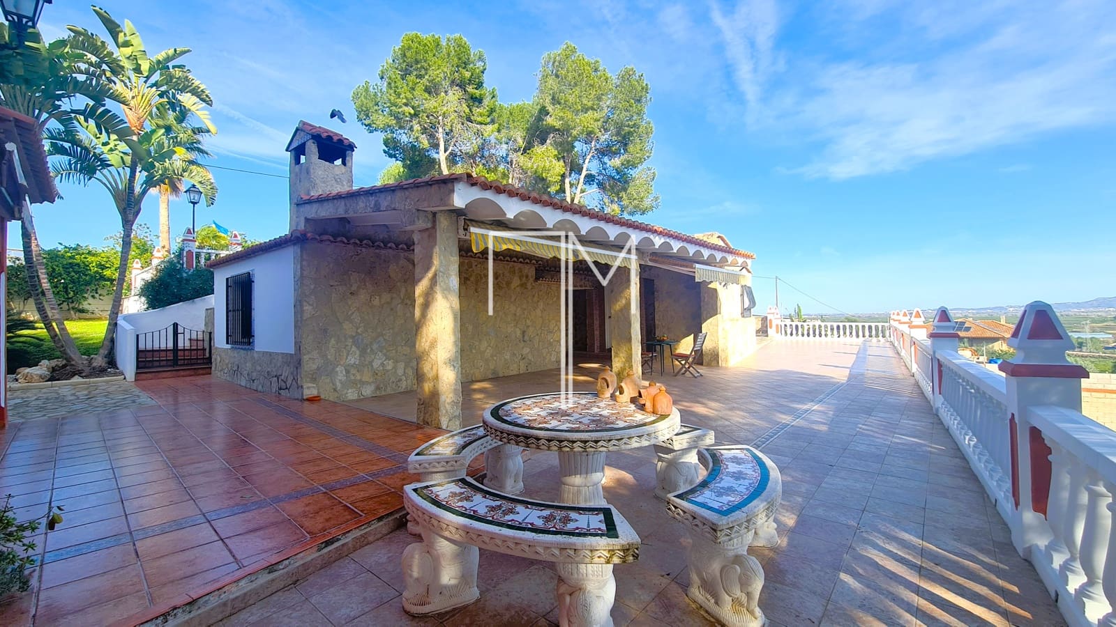 3 soverom Villa til salgs i Alberic med svømmebasseng garasje - € 349 000 (Ref: 8736997)