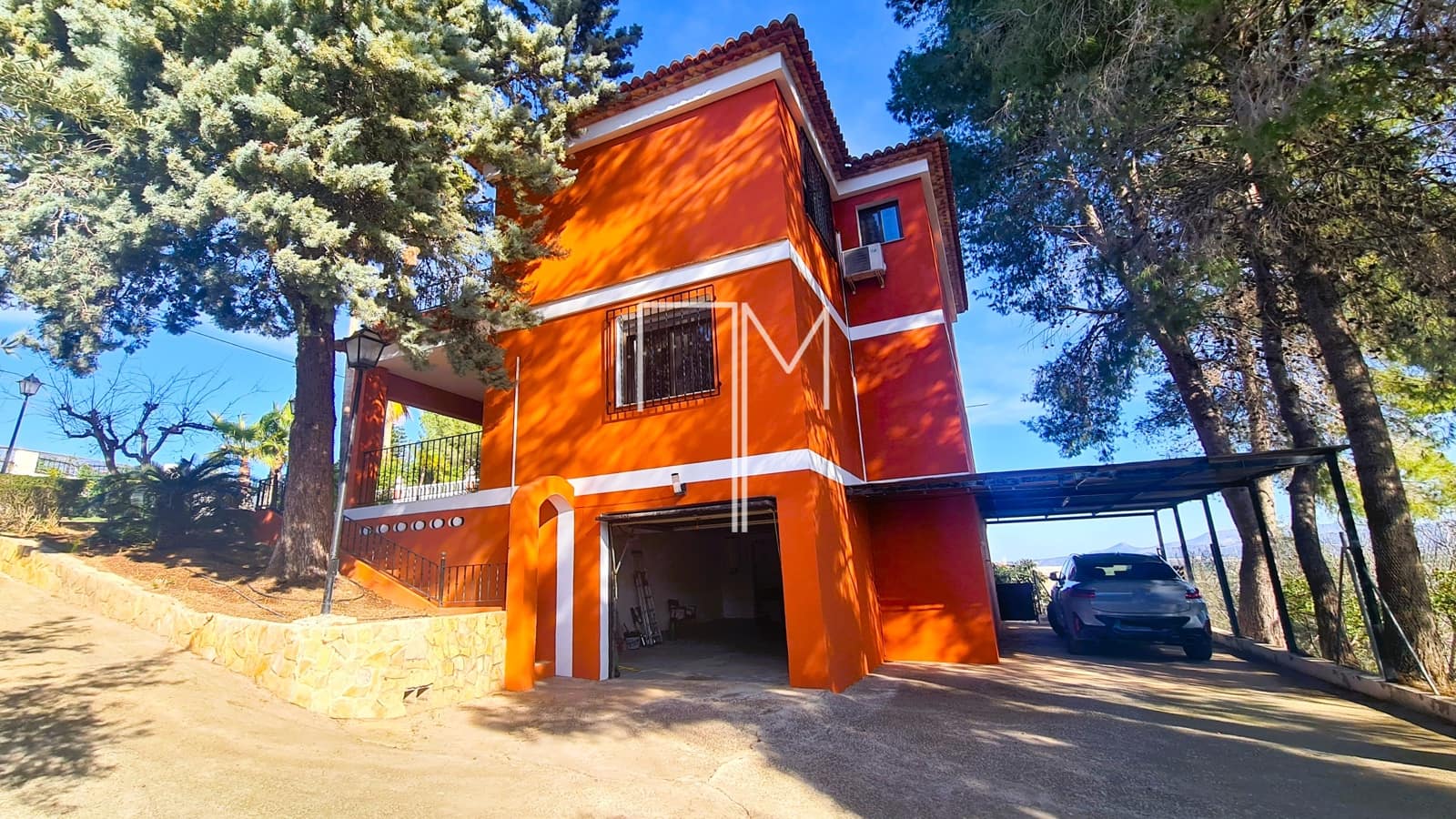 3 soverom Villa til salgs i Alberic med svømmebasseng garasje - € 349 000 (Ref: 8736997)