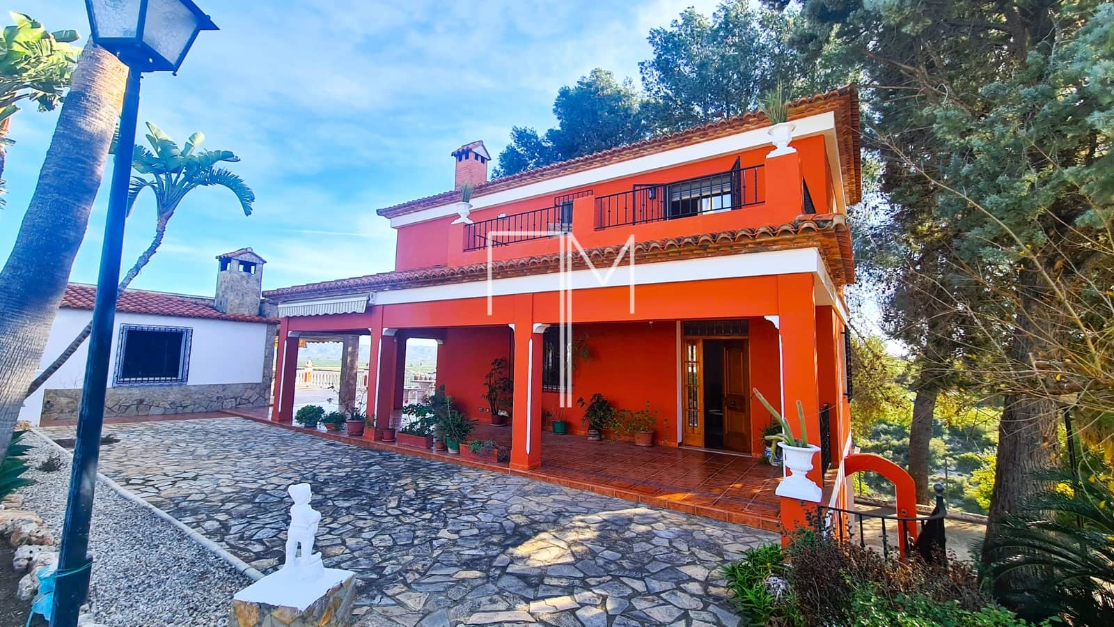 3 soverom Villa til salgs i Alberic med svømmebasseng garasje - € 349 000 (Ref: 8736997)