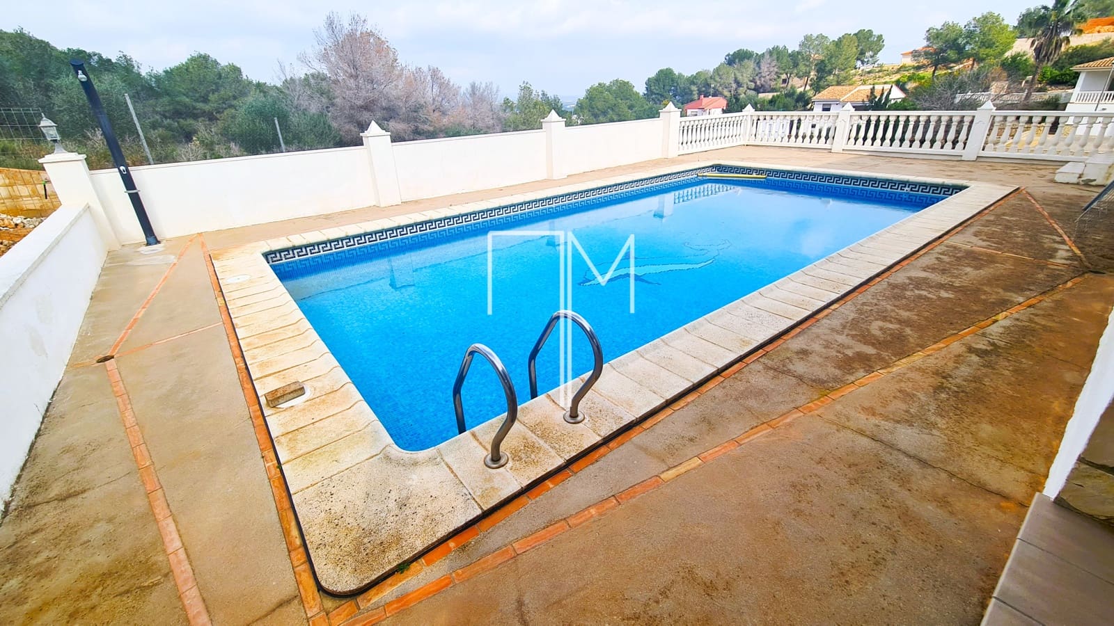 3 soveværelse Villa til salg i Alberic med swimmingpool garage - € 370.000 (Ref: 8820479)