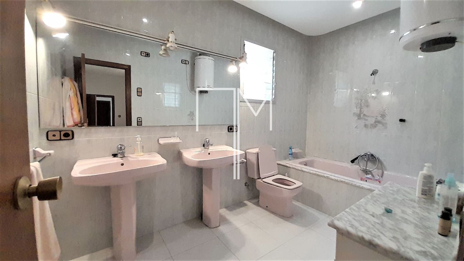 5 soveværelse Finca/Landehus til salg i Xativa med swimmingpool garage - € 395.000 (Ref: 8830544)