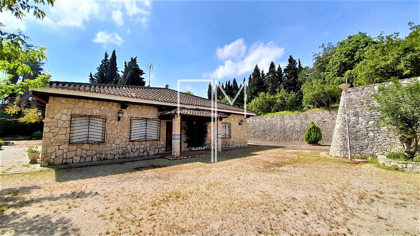 5 soveværelse Finca/Landehus til salg i Xativa med swimmingpool garage - € 395.000 (Ref: 8830544)