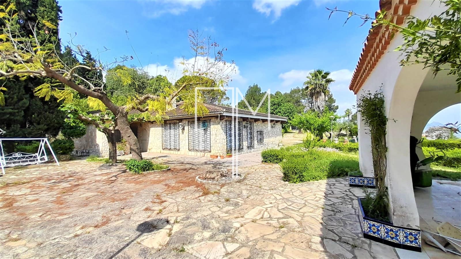 5 soveværelse Finca/Landehus til salg i Xativa med swimmingpool garage - € 395.000 (Ref: 8830544)