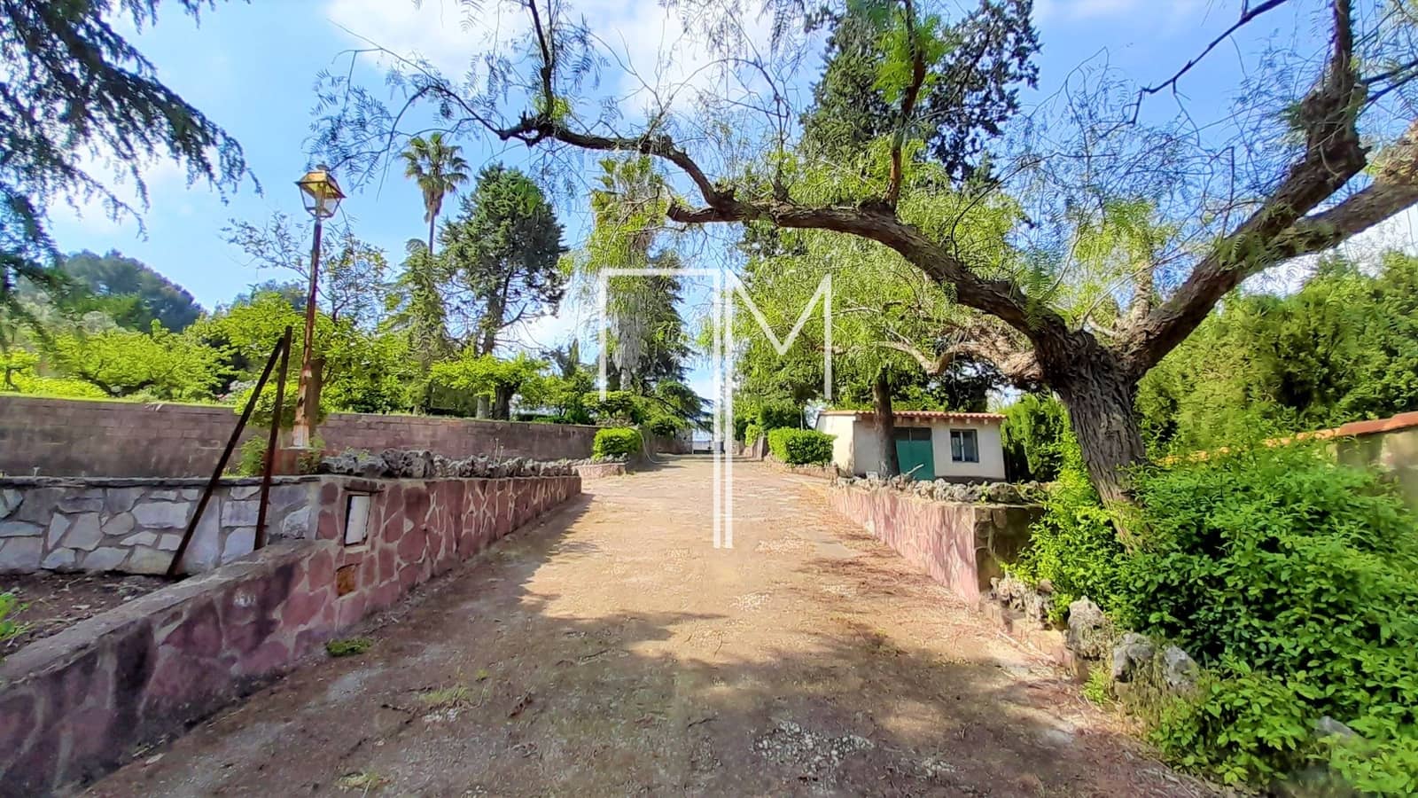 5 soveværelse Finca/Landehus til salg i Xativa med swimmingpool garage - € 395.000 (Ref: 8830544)