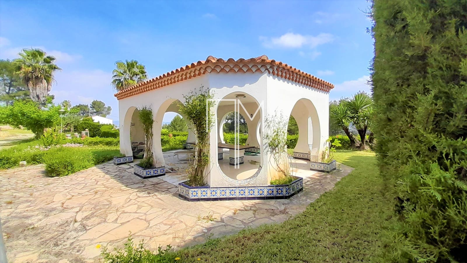 5 soveværelse Finca/Landehus til salg i Xativa med swimmingpool garage - € 395.000 (Ref: 8830544)