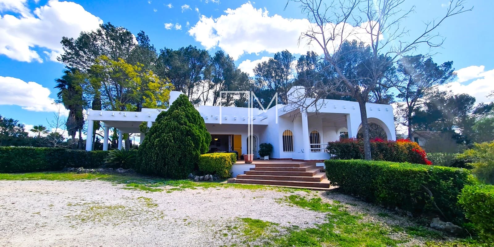4 soveværelse Villa til salg i Xativa med swimmingpool - € 390.000 (Ref: 8893470)