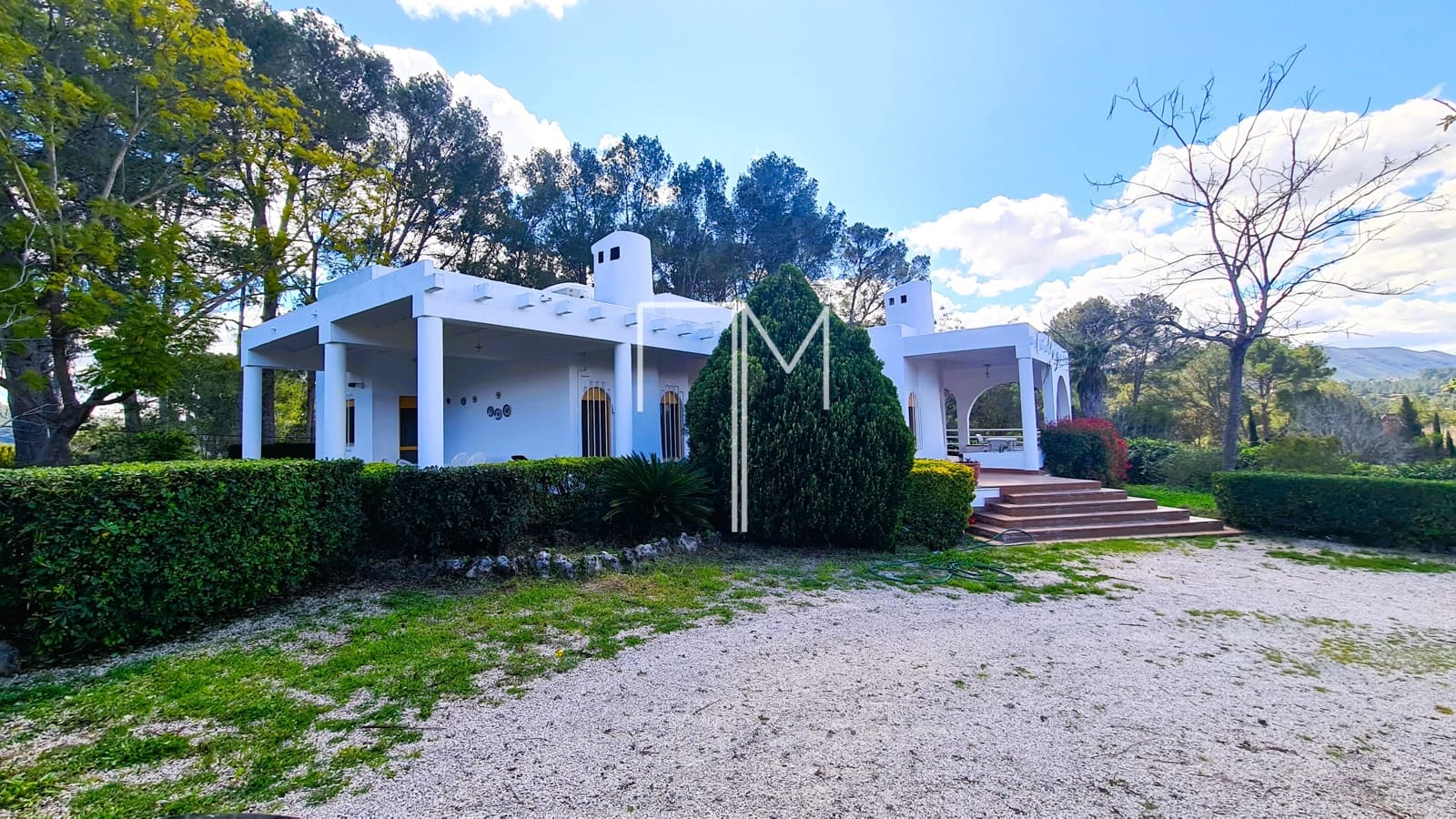 4 soveværelse Villa til salg i Xativa med swimmingpool - € 390.000 (Ref: 8893470)