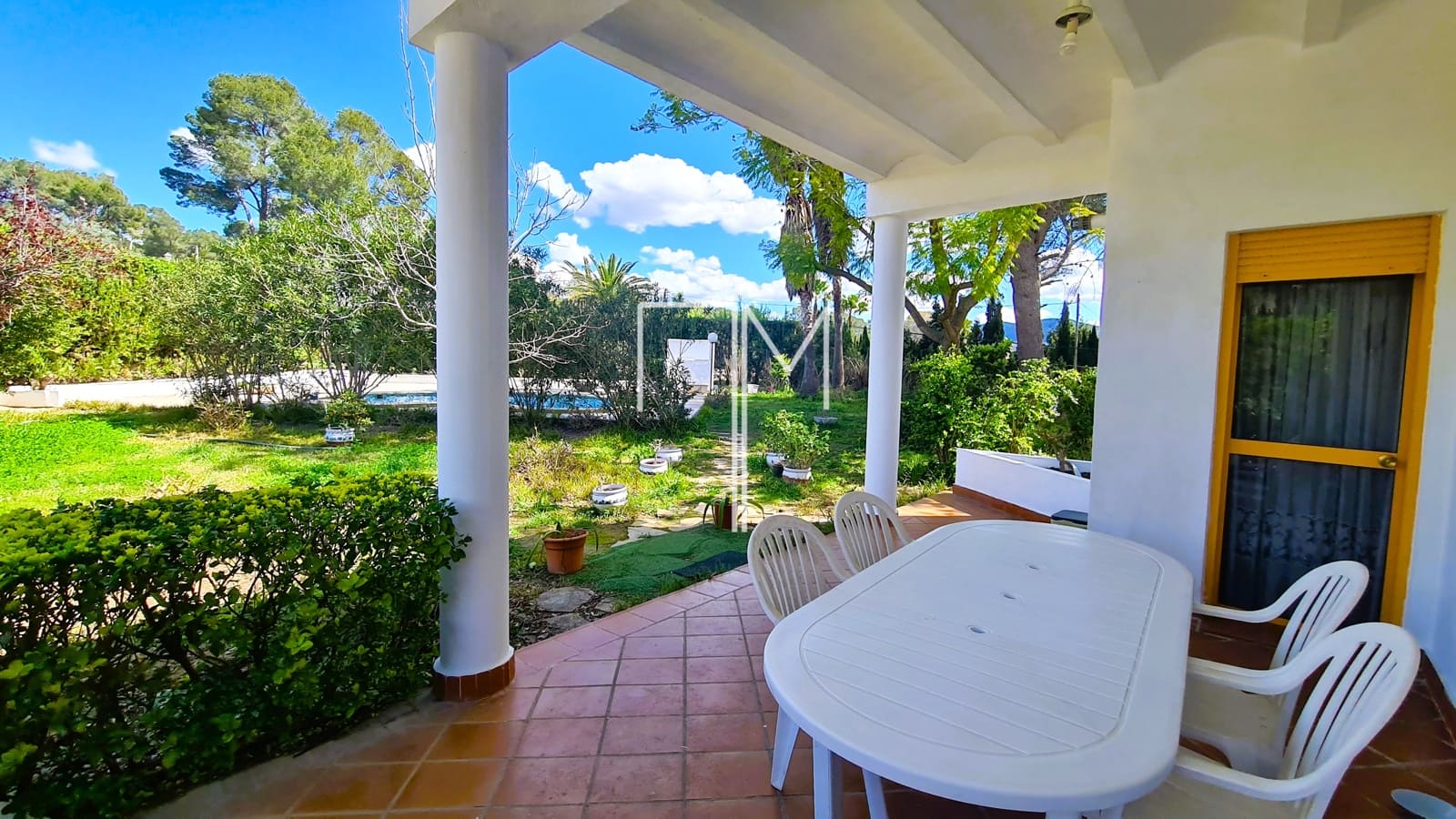 4 soveværelse Villa til salg i Xativa med swimmingpool - € 390.000 (Ref: 8893470)