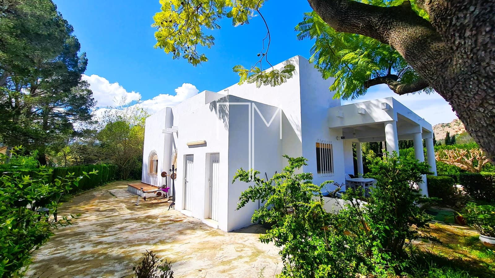 4 soveværelse Villa til salg i Xativa med swimmingpool - € 390.000 (Ref: 8893470)