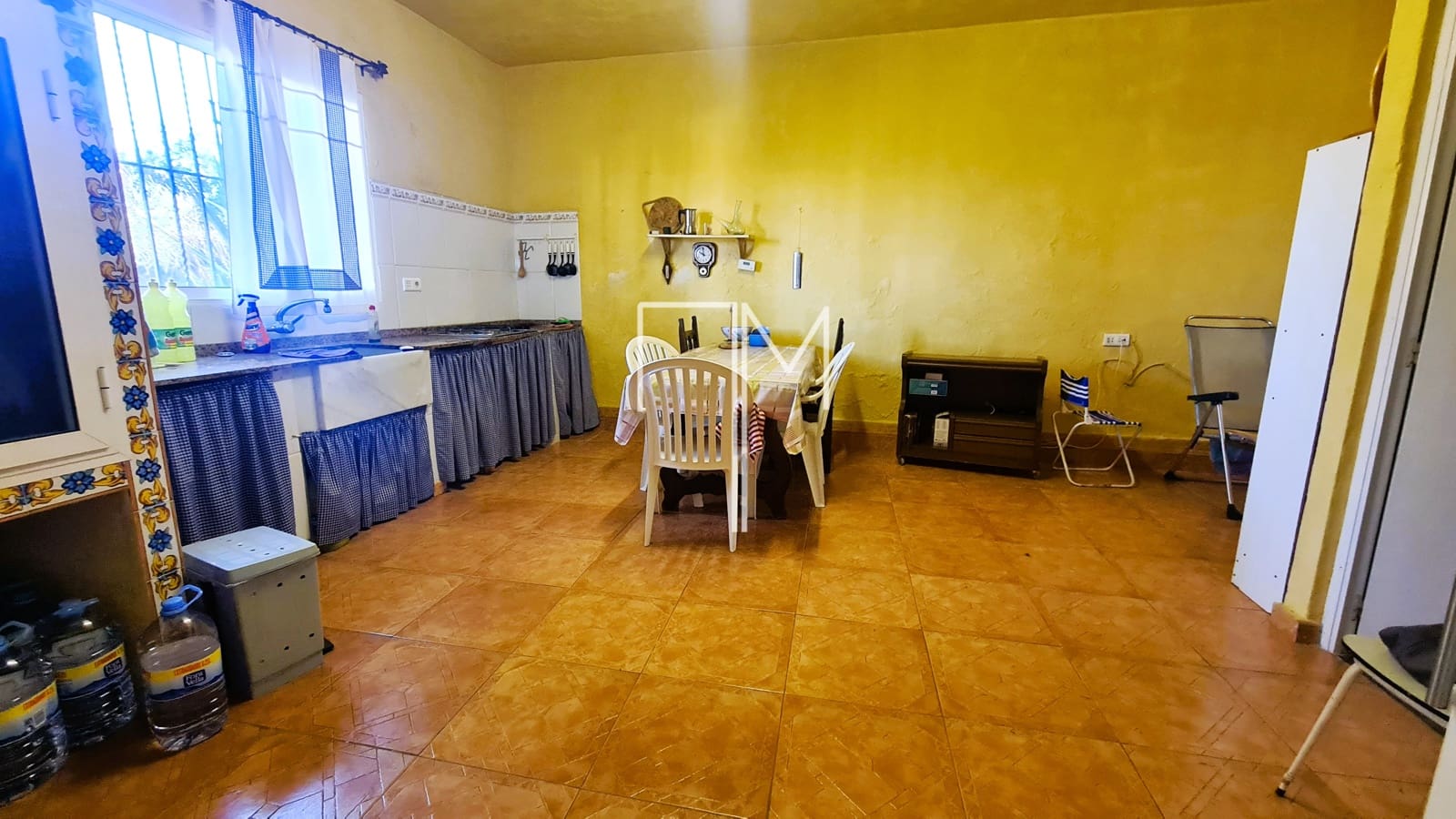 4 chambre Villa/Maison à vendre à Alberic avec piscine garage - 290 000 € (Ref: 8910253)